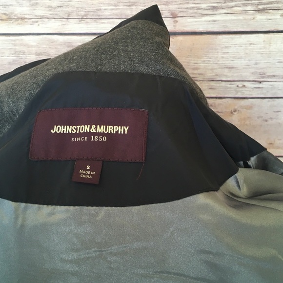 Johnston & Murphy Quilted Navy and Gray Jacket - Picture 6 of 8